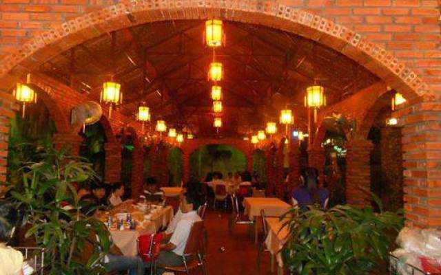 Nhà Hàng Sa Phú Lai Restaurant