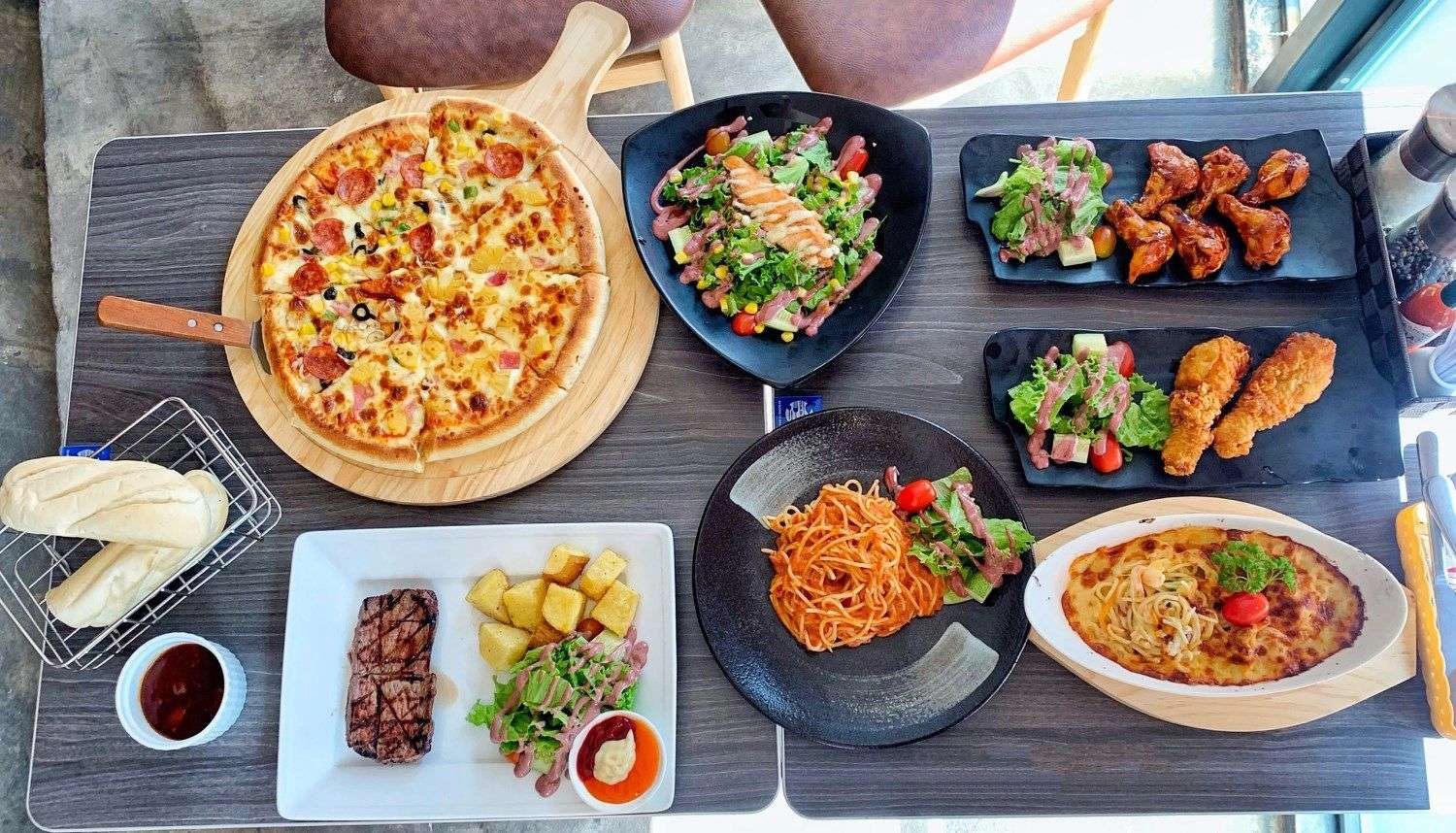 Nhà Hàng Steak Bin & Pizza - Dương Tử Giang