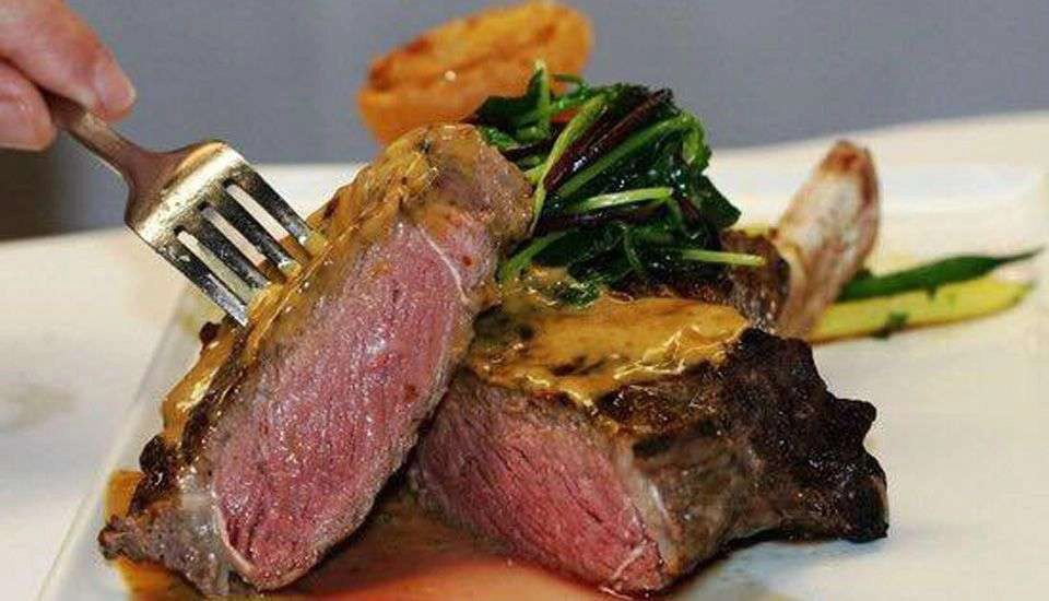 Nhà Hàng Steakhouse 17