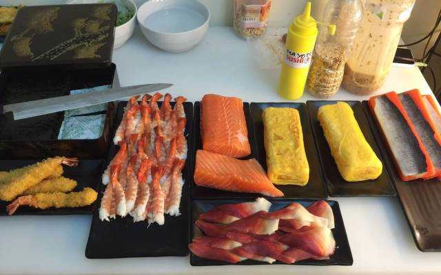 Nhà Hàng Sushi Plus