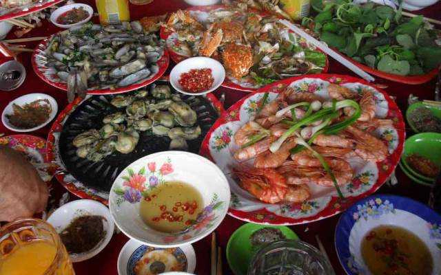 Nhà Hàng Tằng Hậu - Hải Sản Bơi Sống