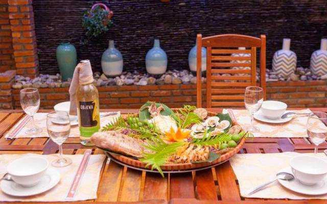Nhà Hàng Vietnam Home Restaurant - Hải sản tươi sống