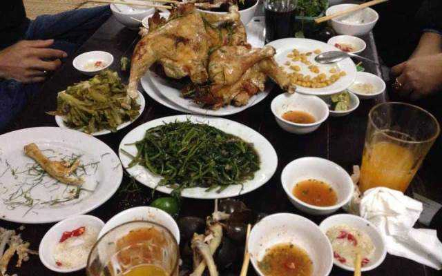 Nhà Hàng Vua Gà Tươi Mạch Hoạch