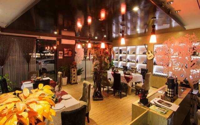 Nhà Hàng Wine World Restaurant