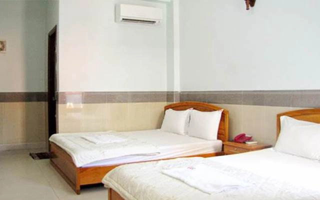 Nhà Nghỉ Hoàng Yến