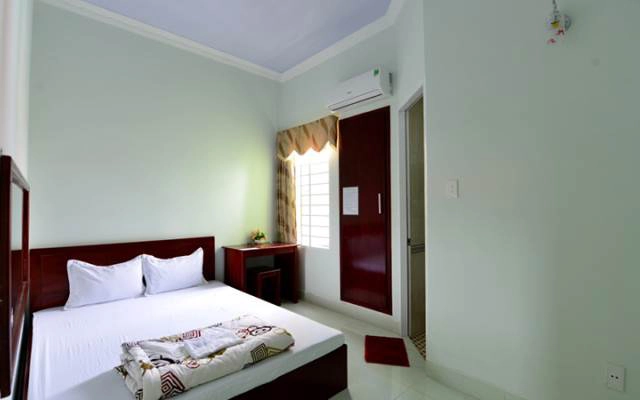 Nhà Nghỉ Quốc Hùng