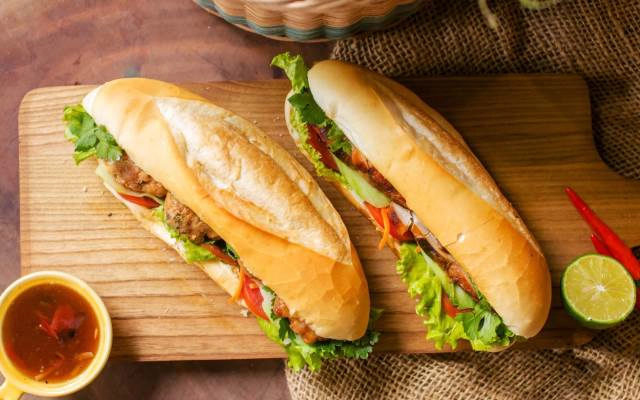 Quán Ăn Nhà Xô - Bánh Mì & Nước Ép