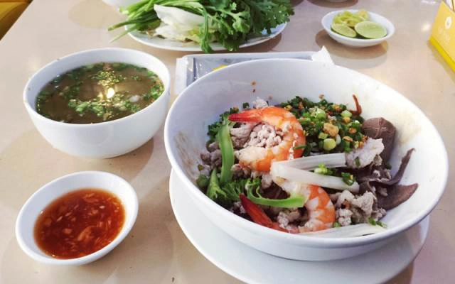 Quán Ăn Nhân Quán - Hủ Tiếu Nam Vang