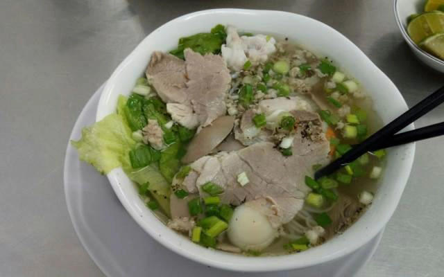 Quán Ăn Nhân Tín - Hủ Tiếu Nam Vang