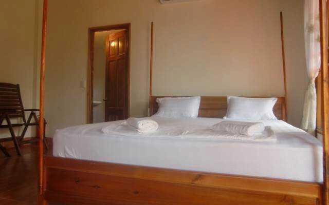 Nhật Phương Guesthouse