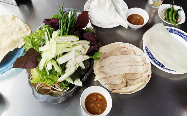 Quán Ăn Nhỏ Trần - Bánh Tráng Cuốn Thịt Heo