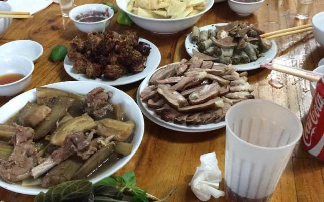 Quán Ăn Nhuận Thu - Bia Hơi & Thịt Chó