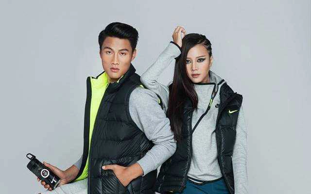 Nike - Lê Văn Sỹ