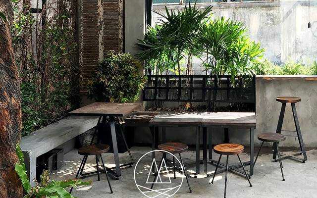 Nomad Cafe - Nguyễn Đình Chiểu