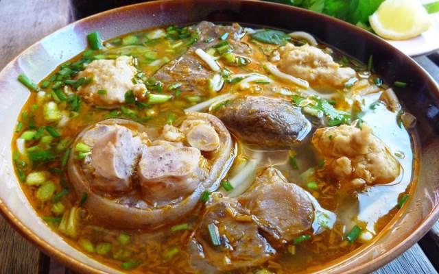 Quán Ăn O Liên - Bún Bò Huế