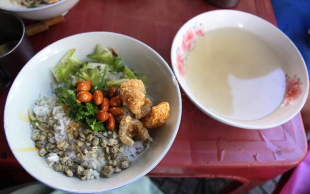 Quán Ăn O Mau - Cơm Hến