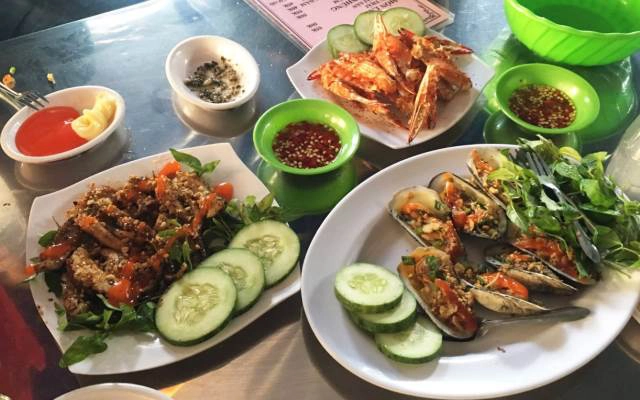 Quán Ăn Ốc Bé Quỳnh