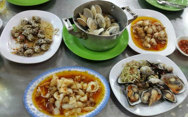 Quán Ăn Ốc Đào II - Vĩnh Khánh