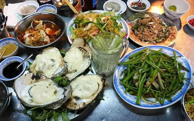 Quán Ăn Ốc Sáu Nở