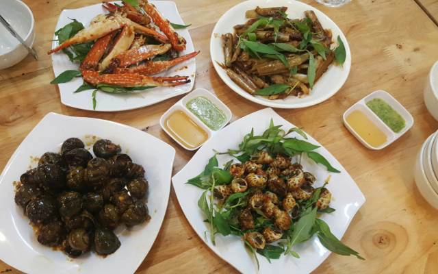 Quán Ăn Ốc Thủy Mộc & Lẩu Gà Tiềm