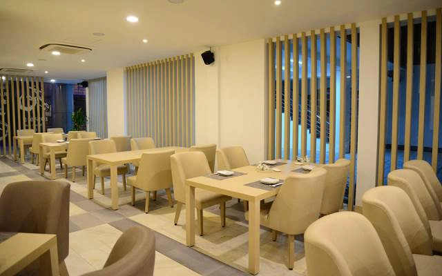 Nhà Hàng Okono Mi Yaki Hanatei Restaurant & Bar