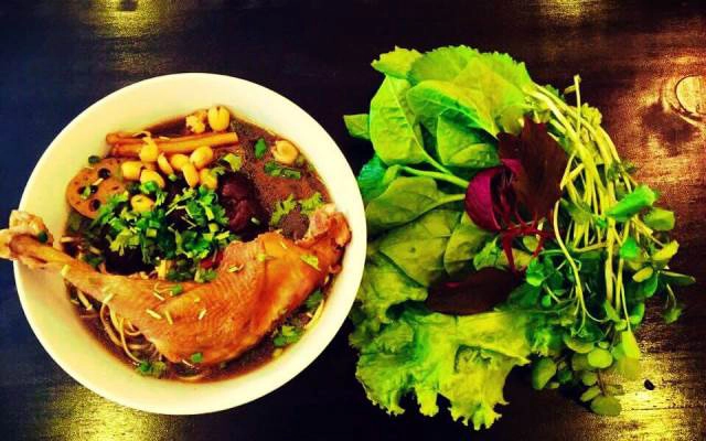 Quán Ăn Ola - Mì & Lẩu Gà Tiềm Ớt Hiểm