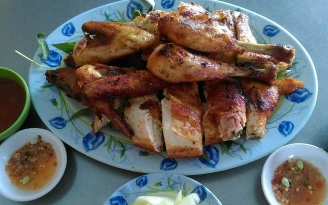 Quán Ăn Olion - Gà Nướng Lu
