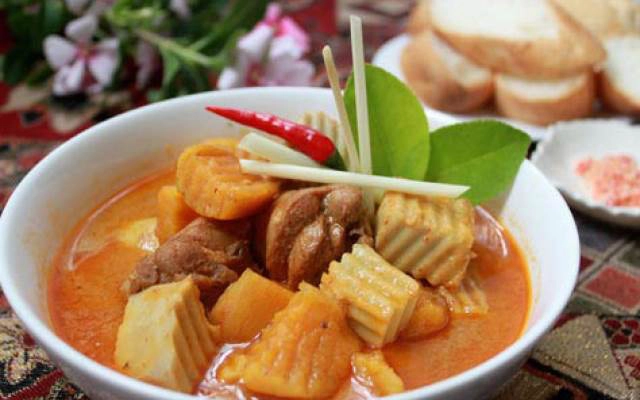 Quán Ăn Ông Bà Năm - Cà Ri Vịt