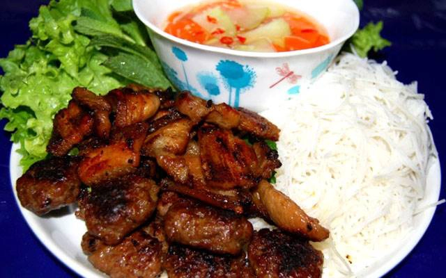 Quán Ăn Bún Chả Sinh Từ - Nguyễn Phong Sắc
