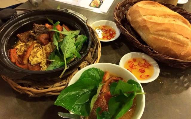 Quán Ăn Phá Lấu Sạch Ba Khum