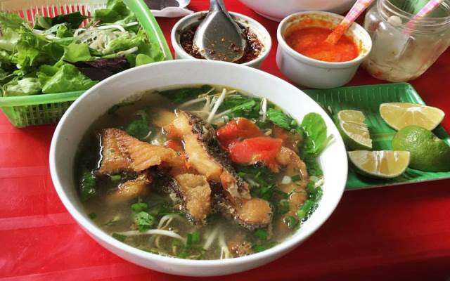 Phi Thắng - Bún Cá Rô & Táng Sỏ Nhậu