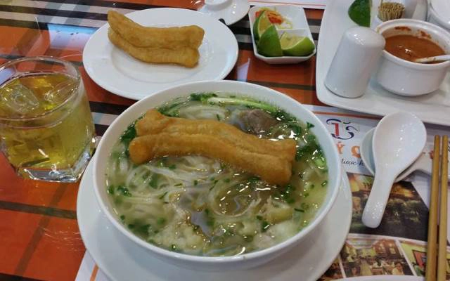 Quán Ăn Phở 10 Lý Quốc Sư - Hoàng Minh Giám