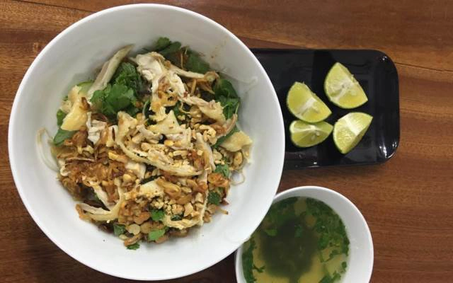 Quán Ăn Phở 36 Phố Hàng - Phở Gà & Bún Thang