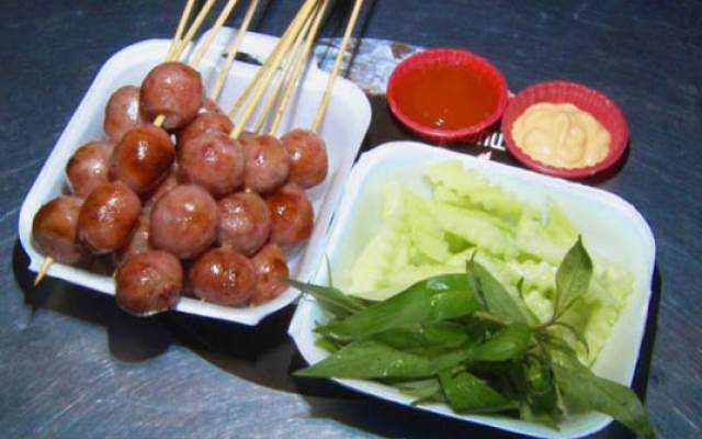 Phố Ăn Vặt Đại Học Sư Phạm