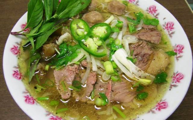 Quán Ăn Phở Bi Sắt