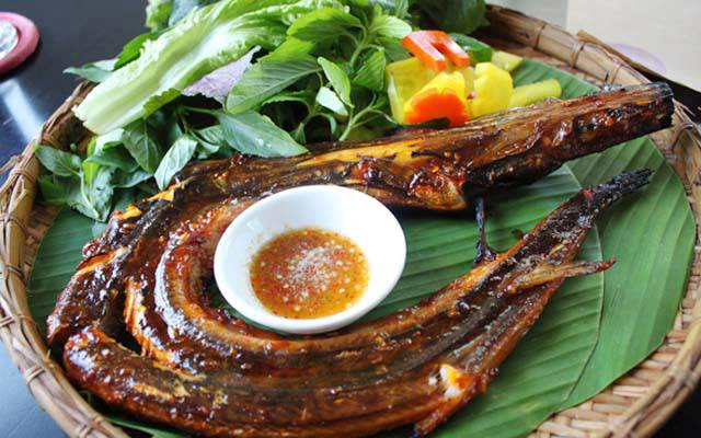 Quán Ăn Phố Biển Quán - Đường 22 Tháng 12