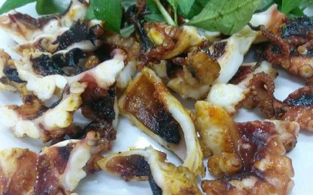 Quán Ăn Phố Biển - Triệu Quang Phục