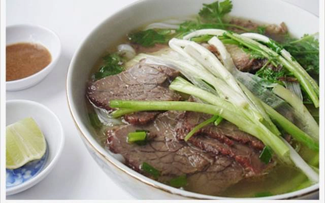 Quán Ăn Phở Bò Gà - Cát Cụt