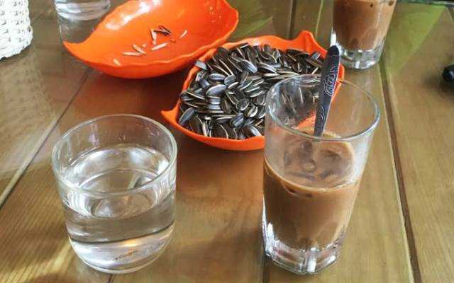 Phố Cafe - Lạc Trung