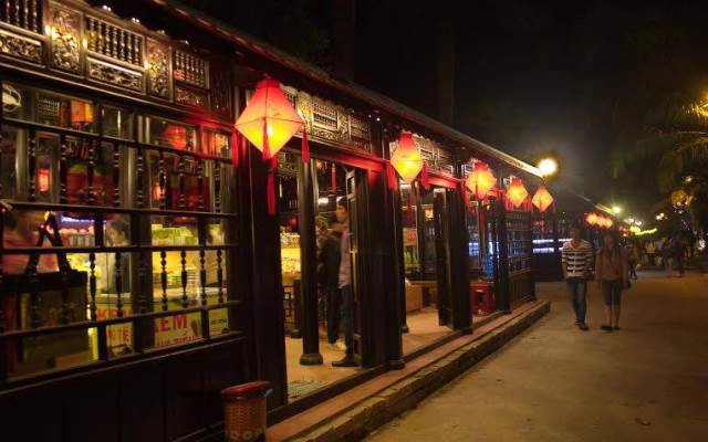Phố Đi Bộ Nguyễn Đình Chiểu