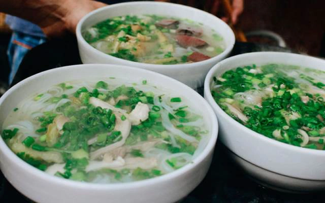 Quán Ăn Phở Gà Bình Dân - Lê Văn Lương
