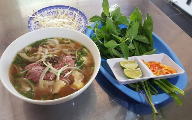 Quán Ăn Phở Gia Truyền Hoàng Long