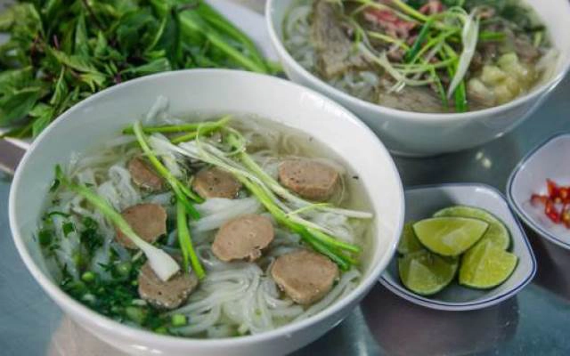 Quán Ăn Phở Gia Truyền - Lê Văn Lương