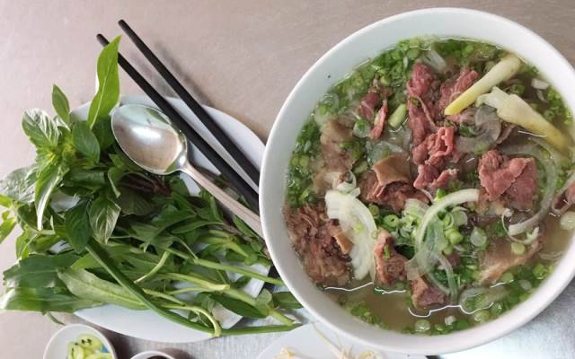 Quán Ăn Phở Hồng - Đại Lộ Bình Dương