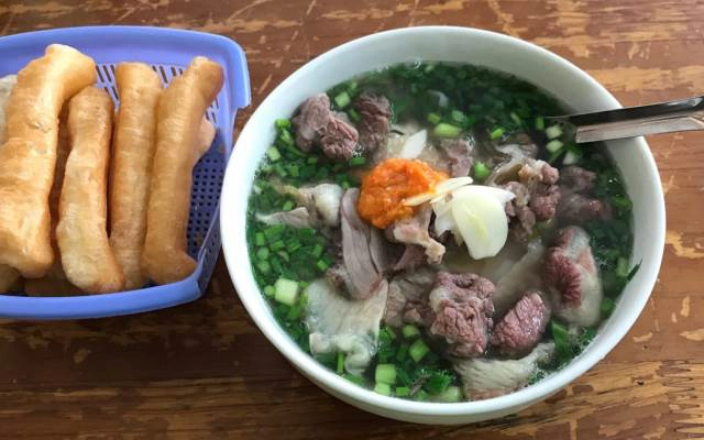 Quán Ăn Phở Huy Chuyên Bò - Tân Mai