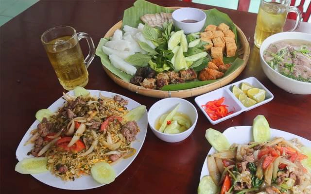 Quán Ăn Phở Lộc Ninh - Cơm Rang Dưa Bò