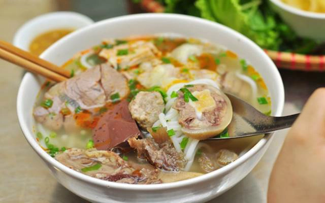 Phố Nắng - Bún Bò Huế