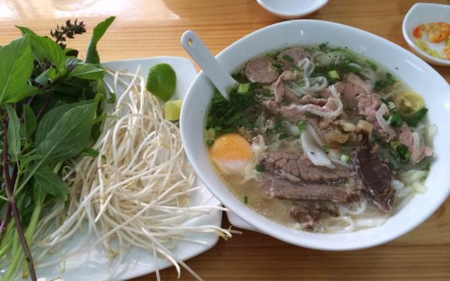 Quán Ăn Phở Ngũ Vị - Bò Kho Nước Thốt Nốt - Trần Văn Hoàng
