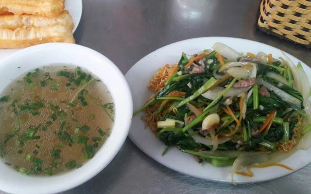 Quán Ăn Phở Quảng - Bún Chả & Phở Bò