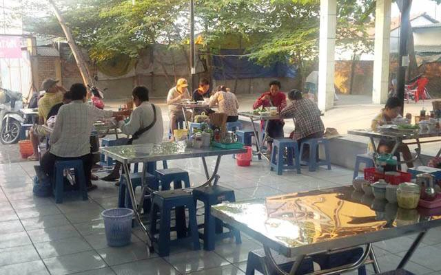 Quán Ăn Phở Trang - Quốc Lộ 1A